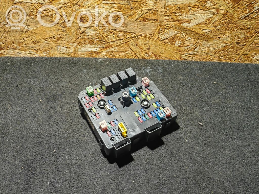 Opel Antara Fuse module 
