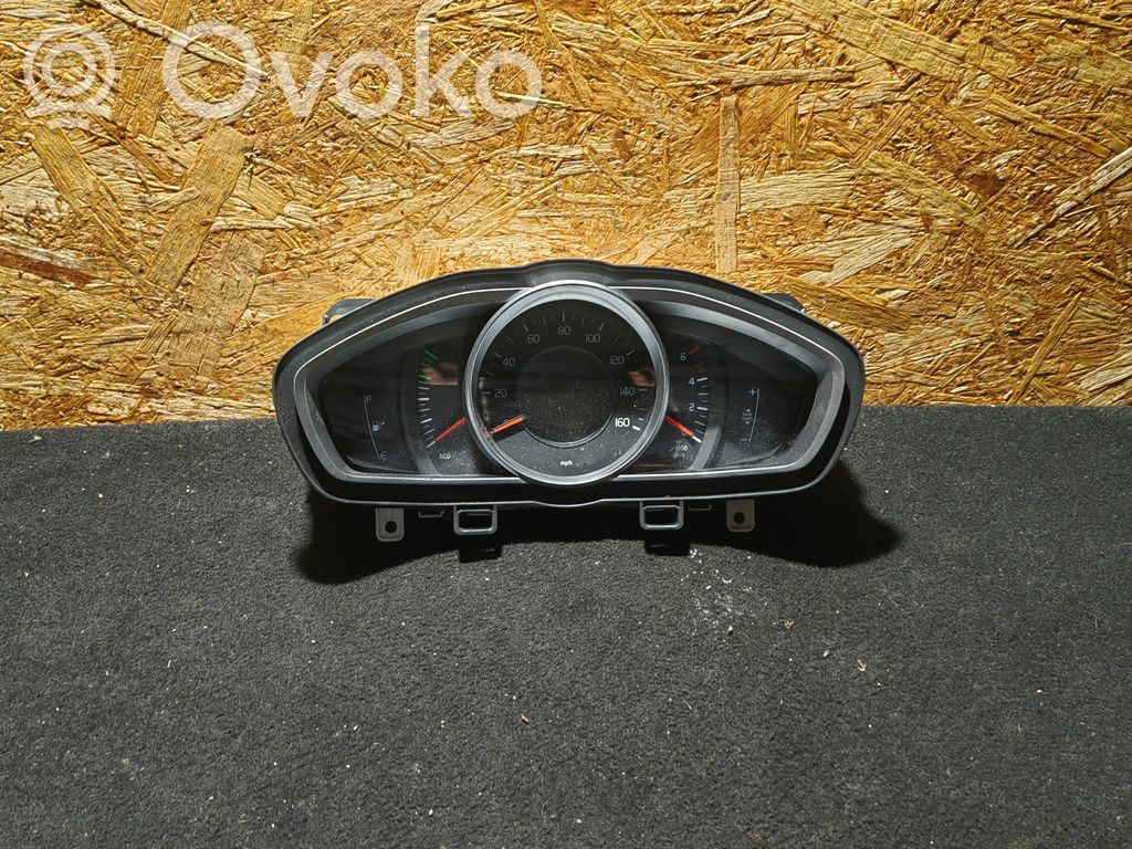 Volvo V40 Speedometer (instrument cluster) 