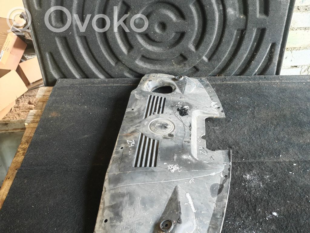 BMW Z4 E85 E86 Engine cover (trim) 