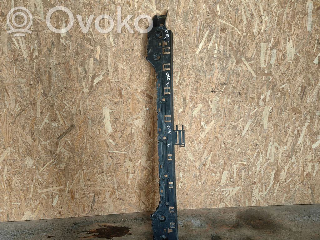 BMW 1 E82 E88 Galinis laikiklis bamperio 