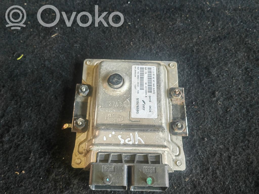 Unidad de control/módulo del motor   51976595