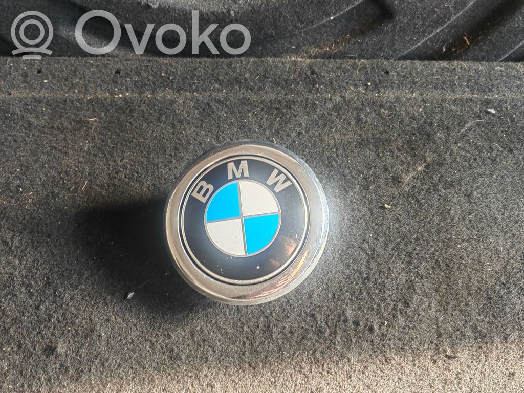 BMW 1 F20 F21 Bagāžnieka rokturis 