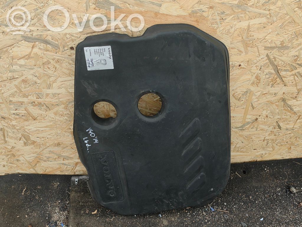 Volvo V40 Engine cover (trim) 