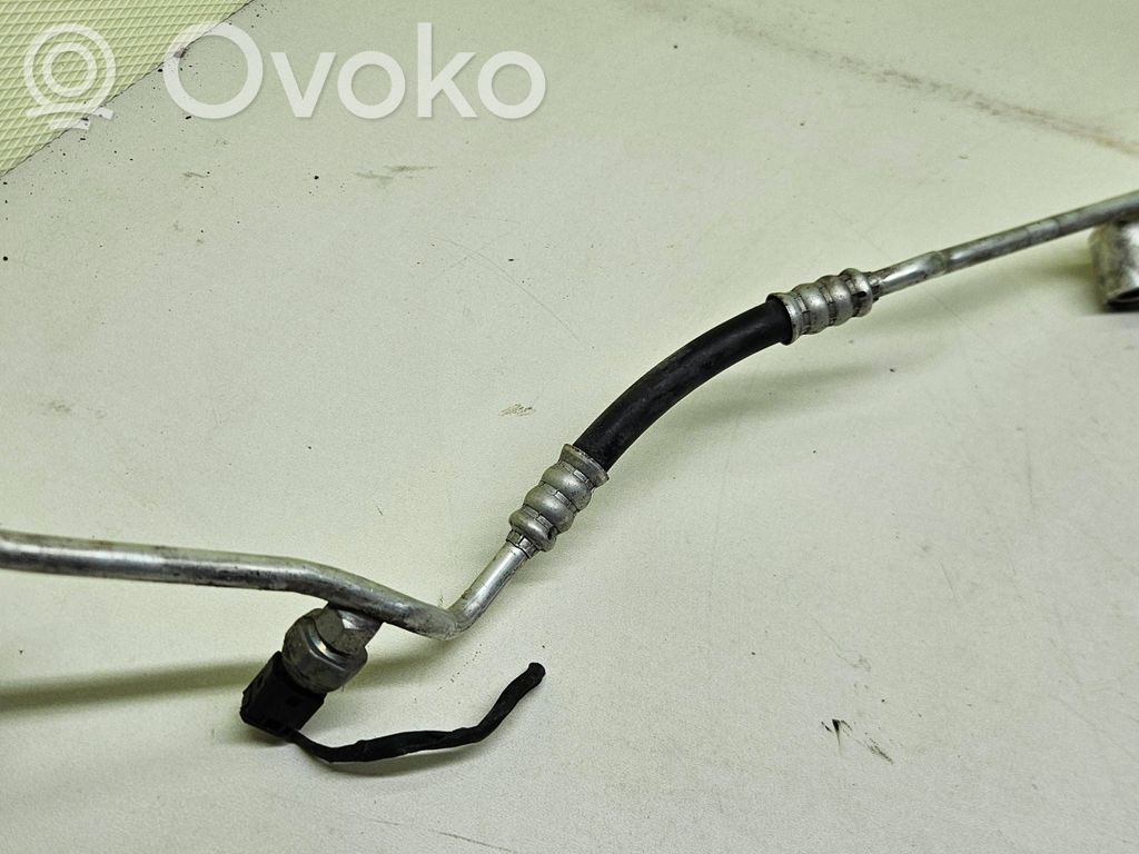 BMW 5 G30 G31 G38 Gaisa kondicioniera caurulīte (-es) / šļūtene (-es) 