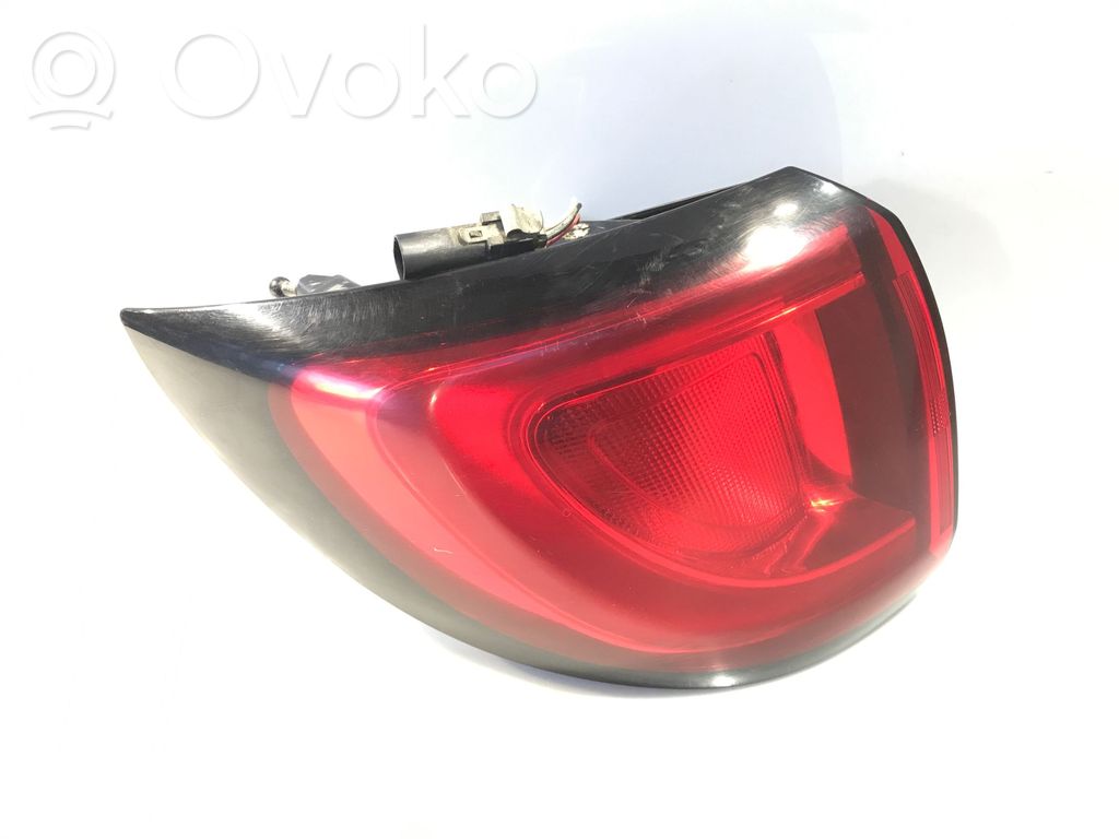Chrysler Pacifica Tailgate rear/tail lights 