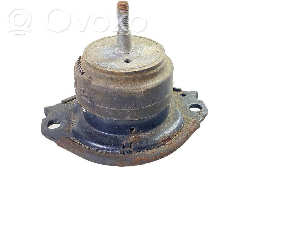 Engine mount bracket   PA30542