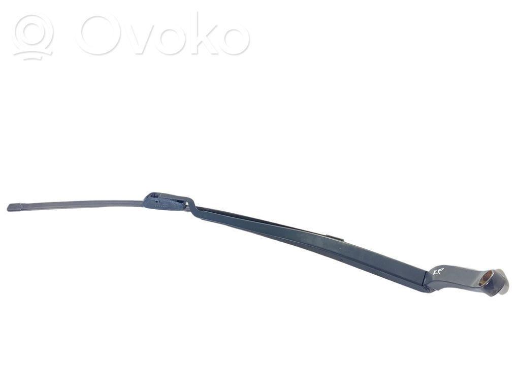 Chrysler Pacifica Front wiper blade arm 