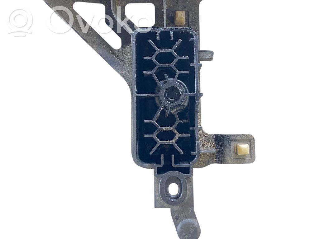 Porsche Cayenne (92A) Jacking socket point 