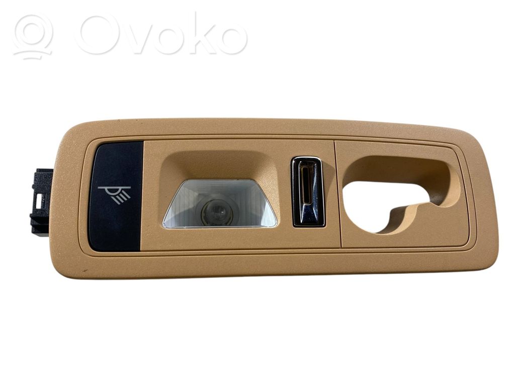 Porsche Cayenne (92A) Lampka podsufitki tylna 