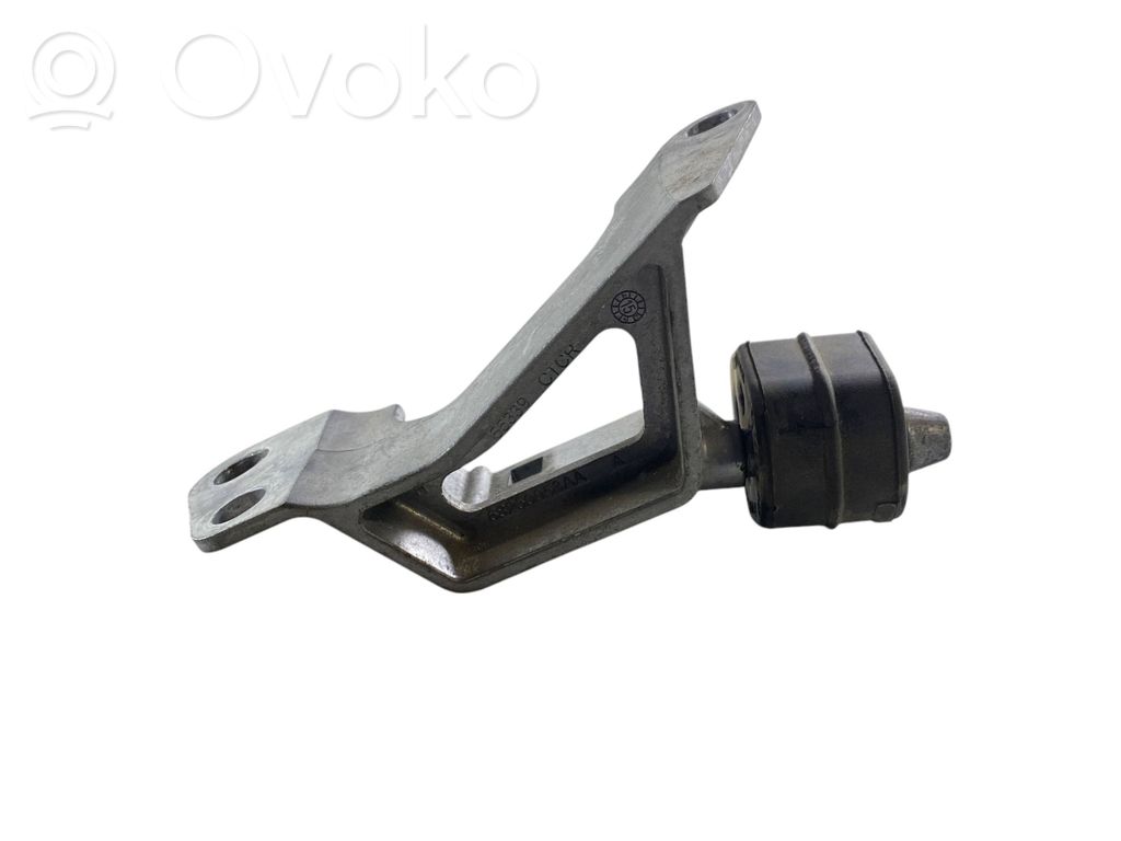 Chrysler Pacifica Muffler mount bracket/holder 