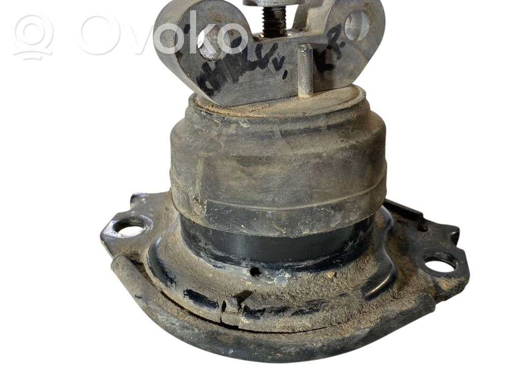 Dodge Charger Engine mount bracket 