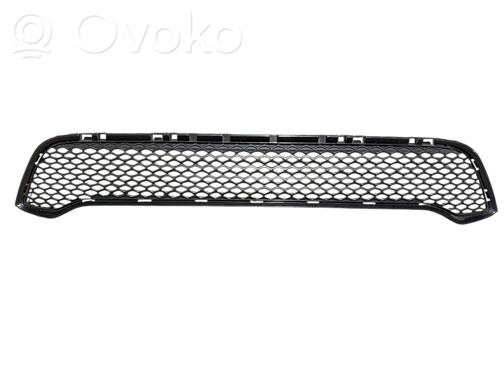 Dodge Durango Front bumper upper radiator grill 