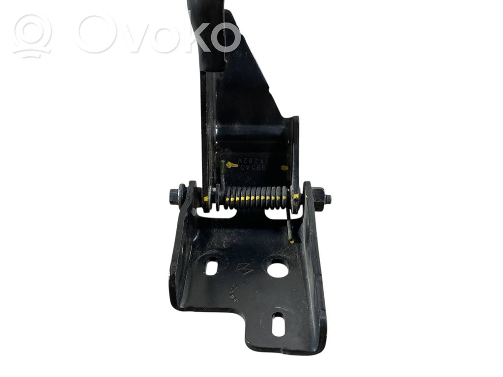 Chrysler Pacifica Sliding door middle roller runner 