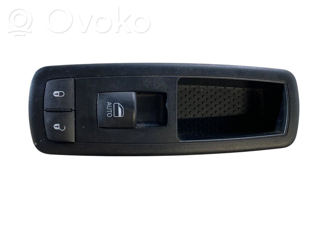 Jeep Cherokee Electric window control switch 