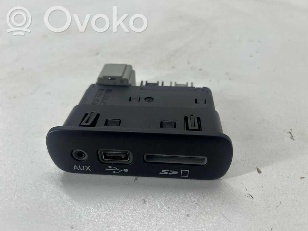 Dodge Charger USB socket connector 