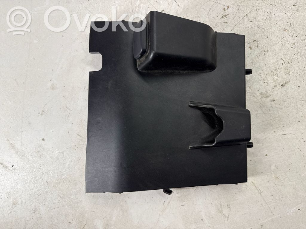 Ford Explorer VI Cigarette lighter front 