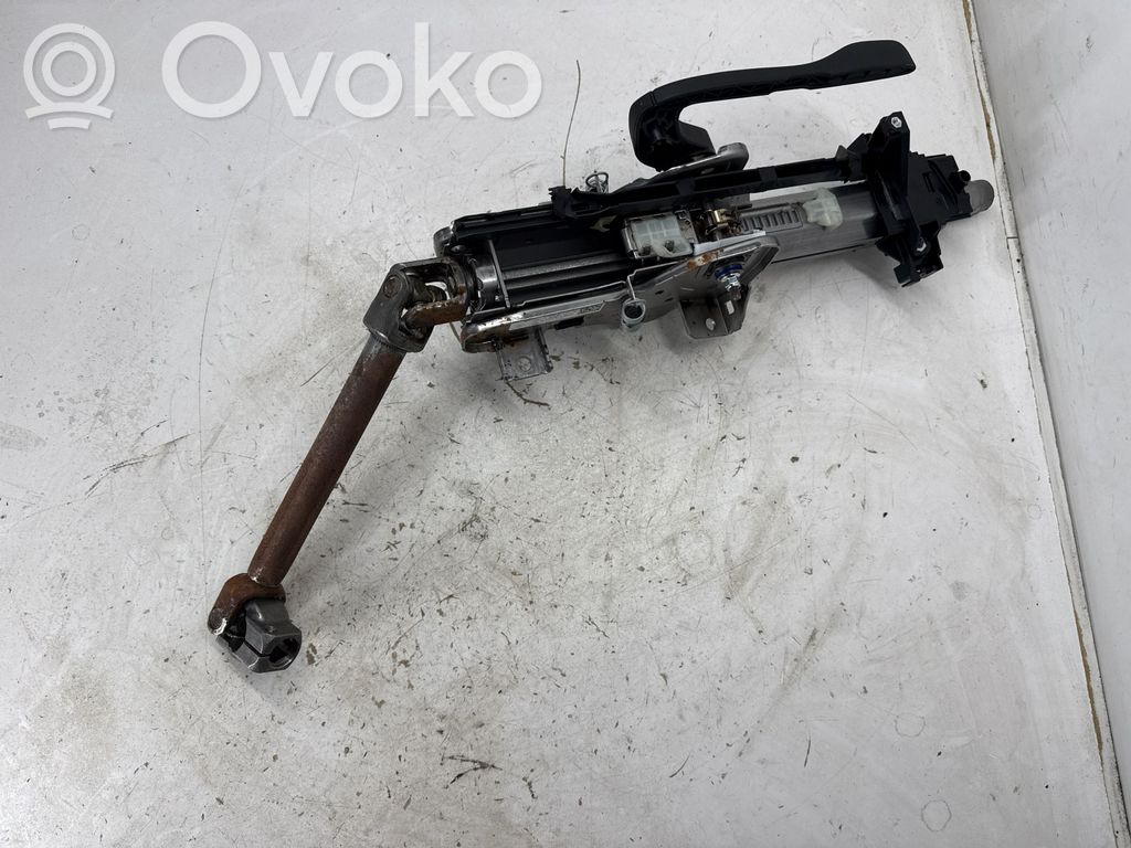 Audi Q3 F3 Ohjauspyörän akseli 