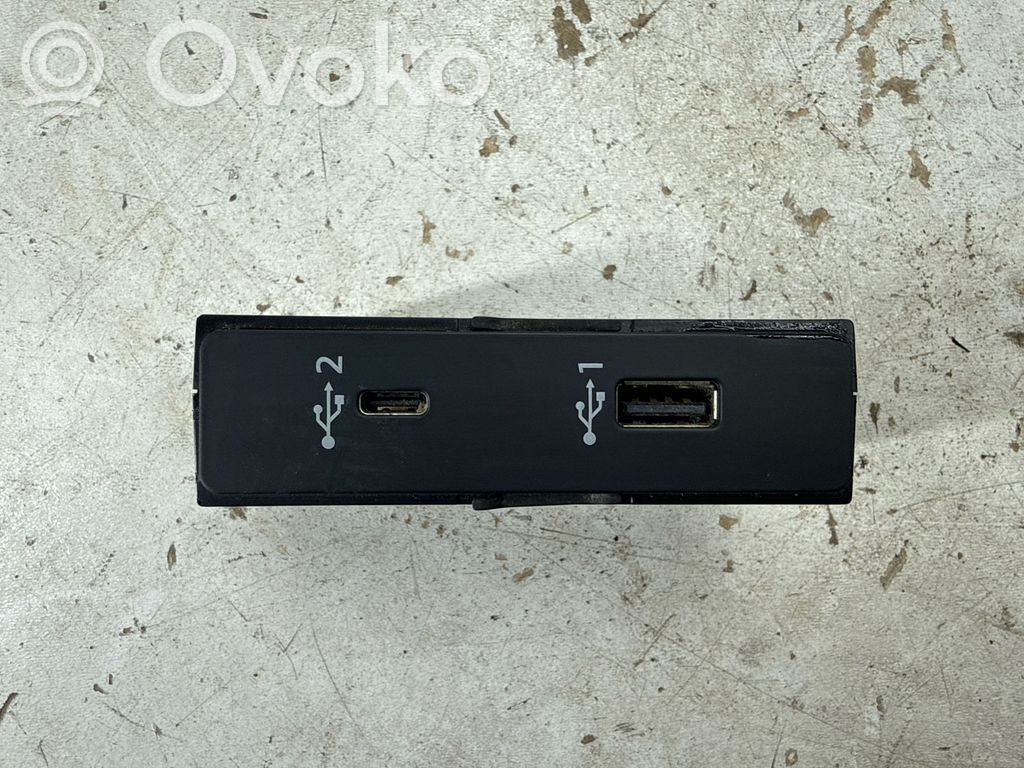 Audi Q3 F3 Connecteur/prise USB 
