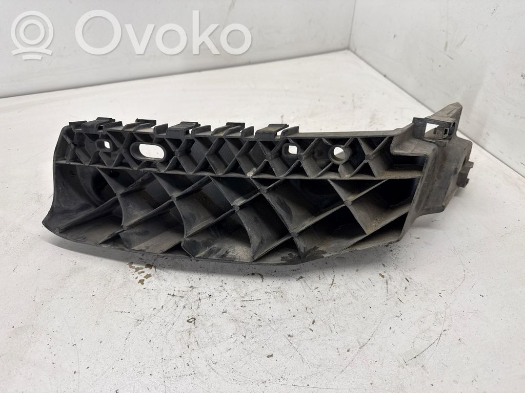 Dodge Durango Front bumper mounting bracket 