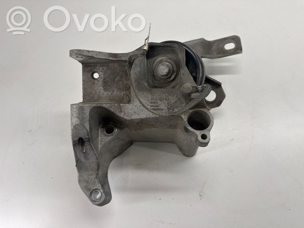 Volvo S60 Engine mount bracket 