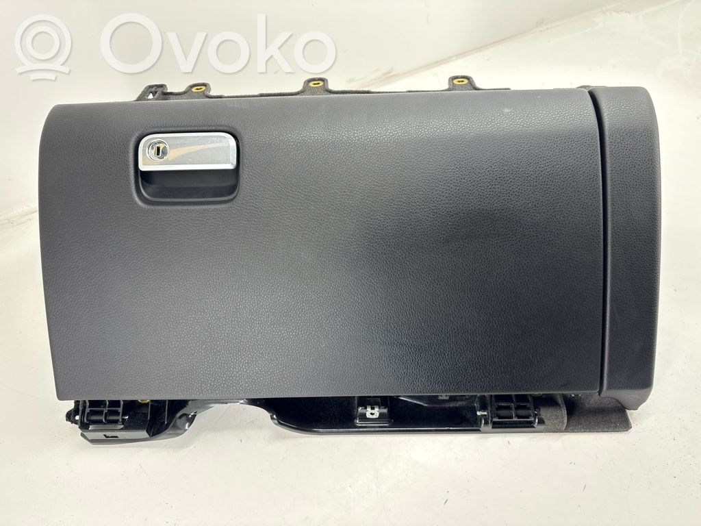 Porsche Cayenne (92A) Daiktadėžė 