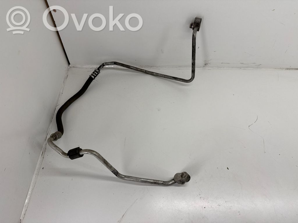 BMW X1 E84 Ilmastointilaitteen putki (A/C) 