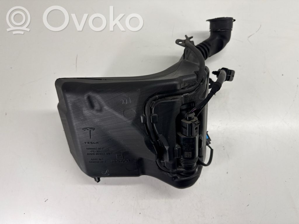 Tesla Model 3 Zbiornik płynu do spryskiwaczy szyby przedniej / czołowej 