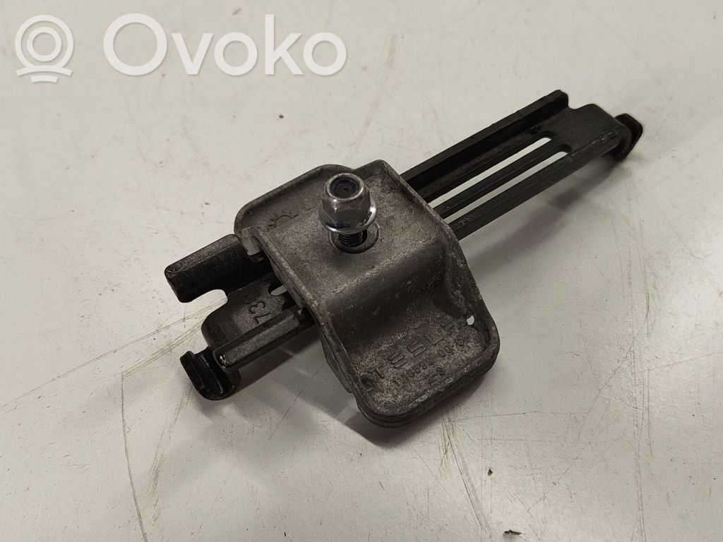 Tesla Model 3 Staffa di montaggio della batteria 