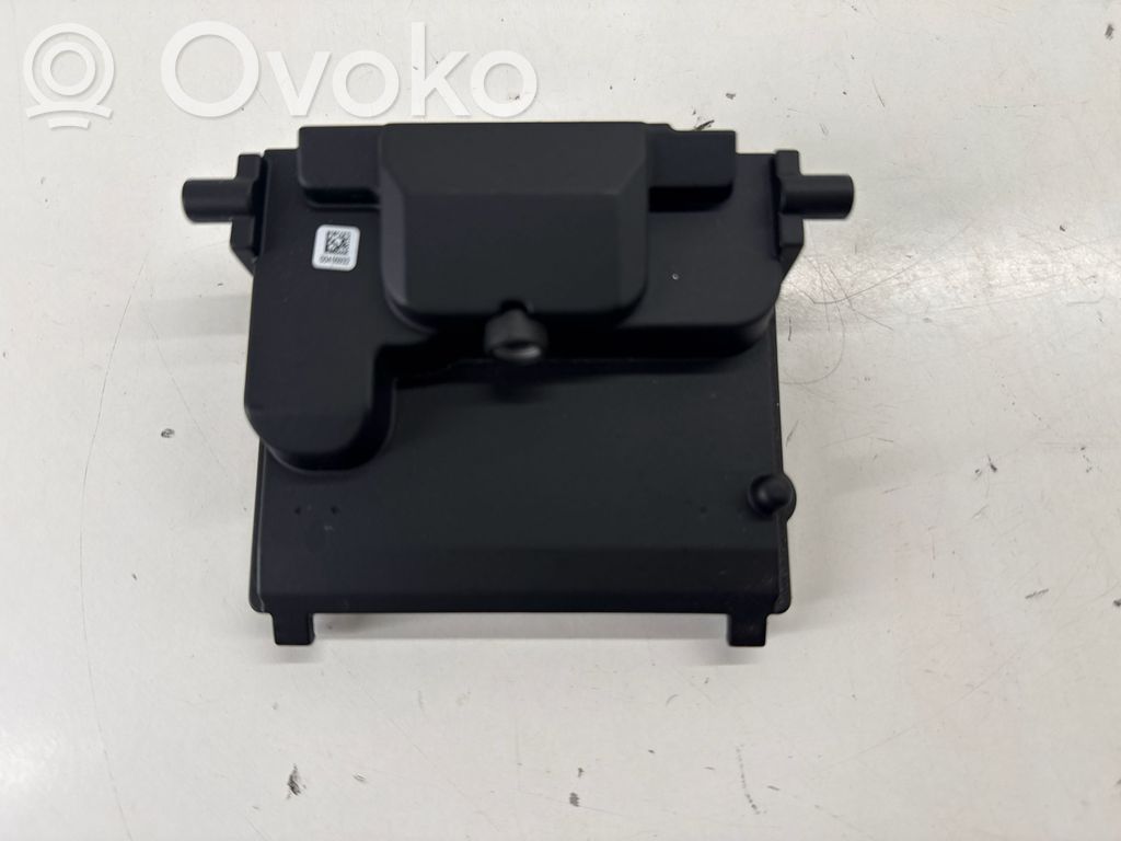 Windshield/windscreen camera   M1PT19H406CC