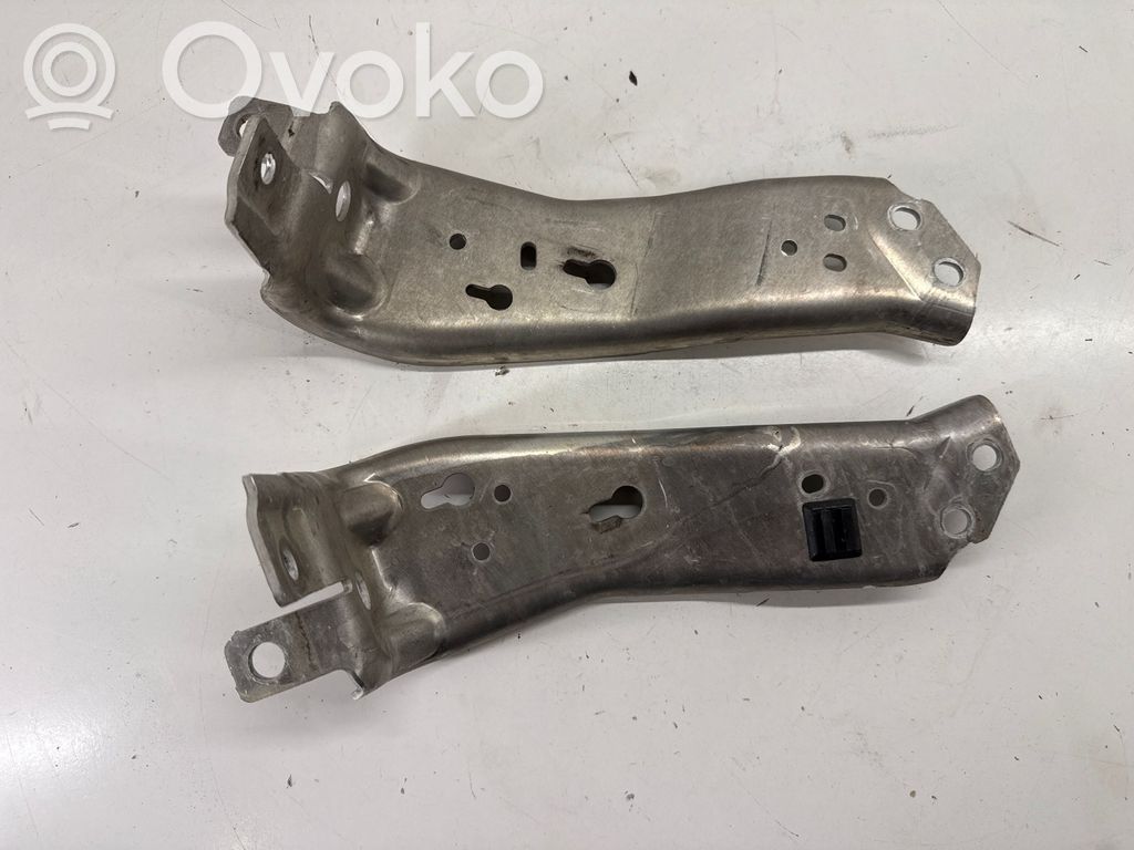 BMW 2 F44 Traversa di supporto paraurti anteriore 