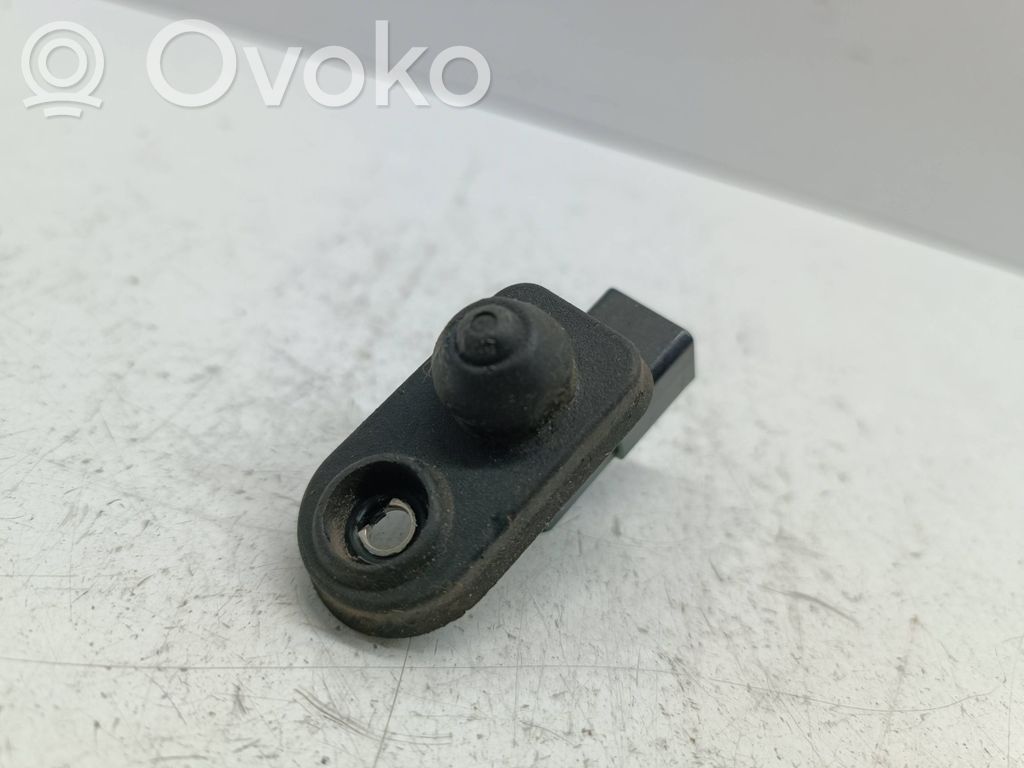 Mitsubishi Lancer VIII Rear door sensor 