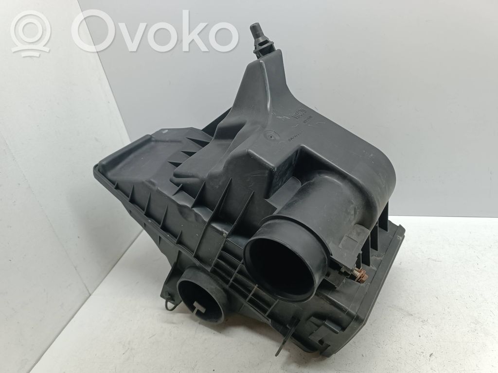 Nissan Note (E11) Air filter box 
