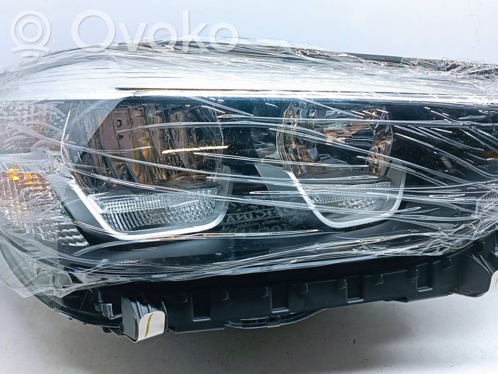 BMW X3 G01 Lampa przednia 