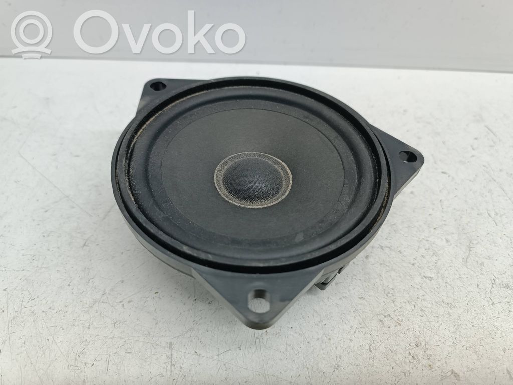 Enceinte de plage arrière   65136923174,6923174,430407858261,18820010