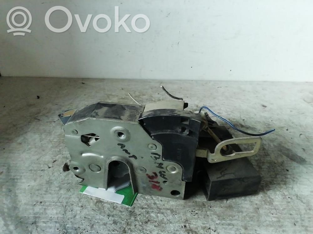 BMW 3 E36 Front door lock 