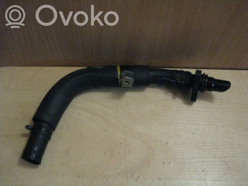 Engine coolant pipe/hose