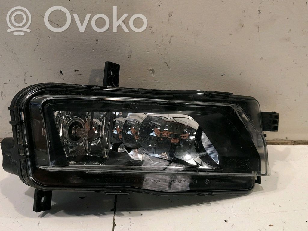 Volkswagen Caddy Etusumuvalo 