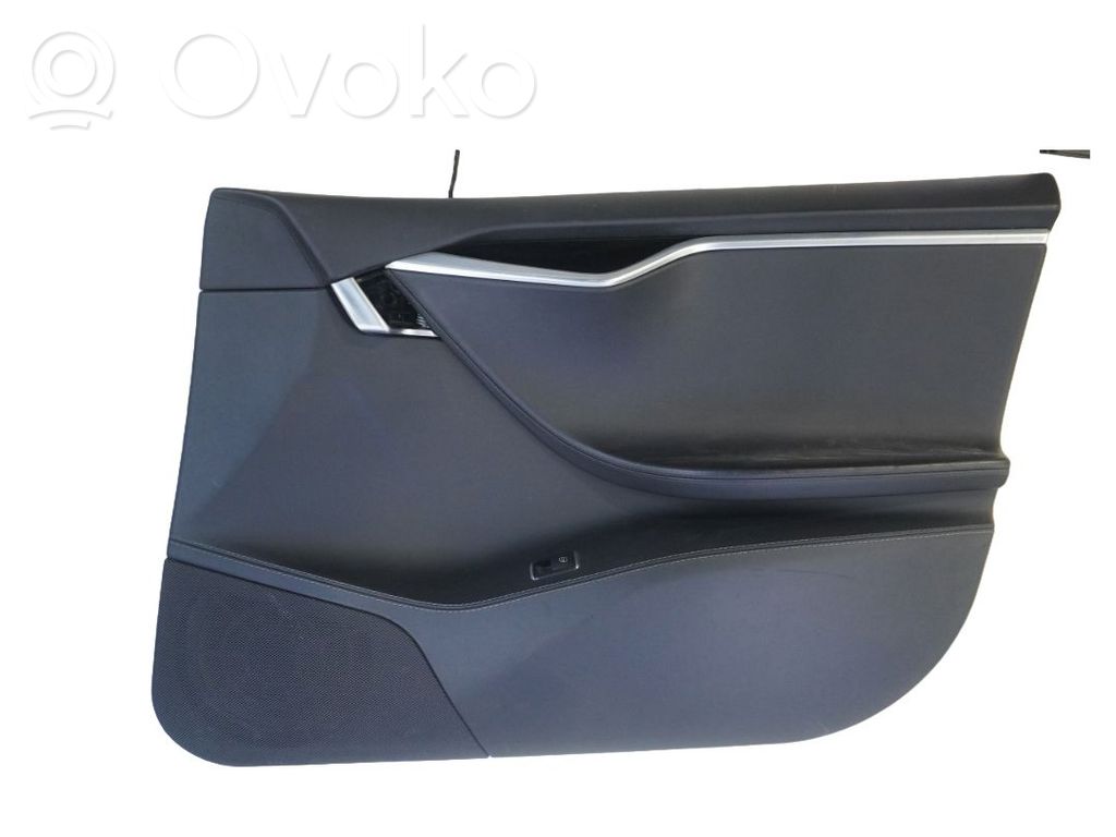 Tesla Model S Priekšējo durvju apdare 