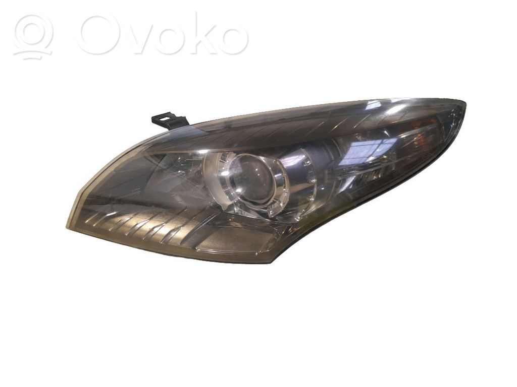 Renault Megane III Lampa przednia 