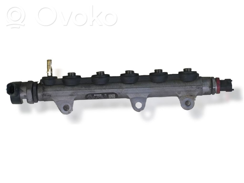 Rampa inyectora   8200842432