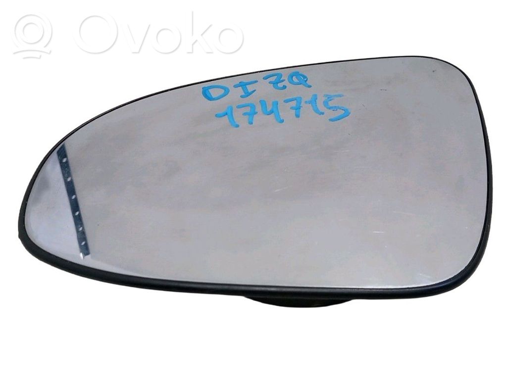 Toyota Yaris Elektryczne lusterko boczne drzwi przednich 