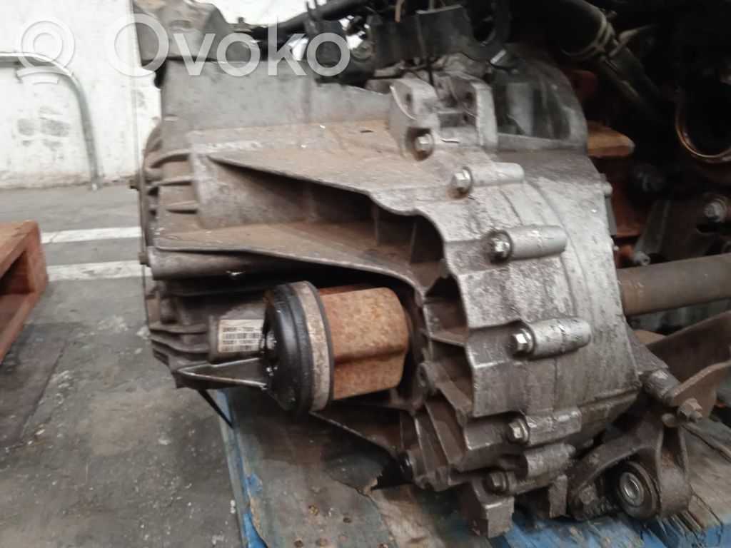 Cutie viteze manuală cu 5 trepte   8M5R7002FD