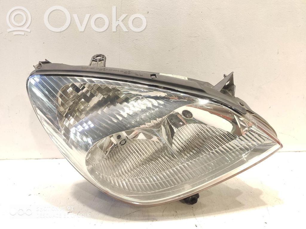 Phare frontale   6205X4,89005274