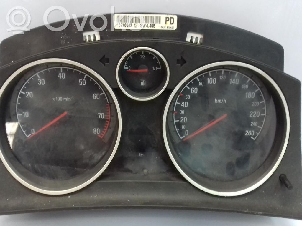 Opel Astra H Nopeusmittari (mittaristo) 