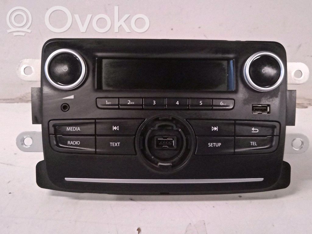 Radio / CD-Player / DVD-Player / Navigation   281158884R