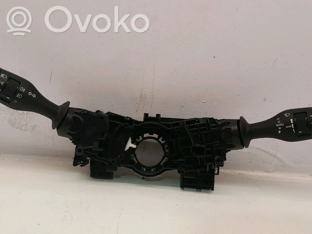 Lexus NX Interrupteur / bouton multifonctionnel