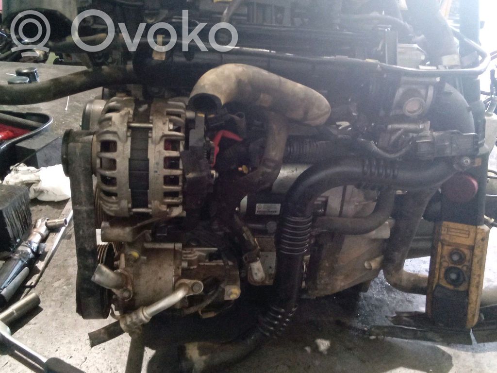 Alternador   231002854R,F000BL502G