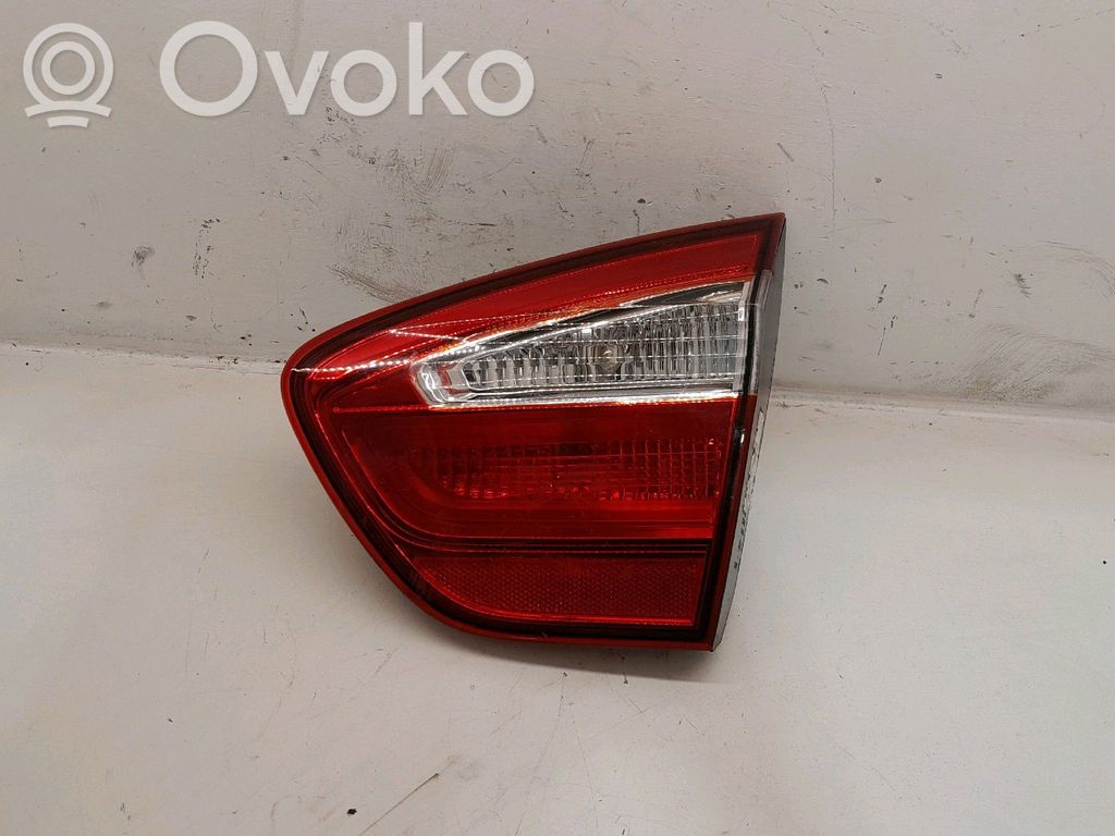 KIA Rio Feux arrière / postérieurs