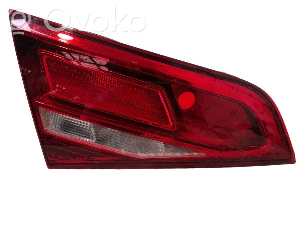 Luz trasera/de freno   8V4945075,2TZ01283901