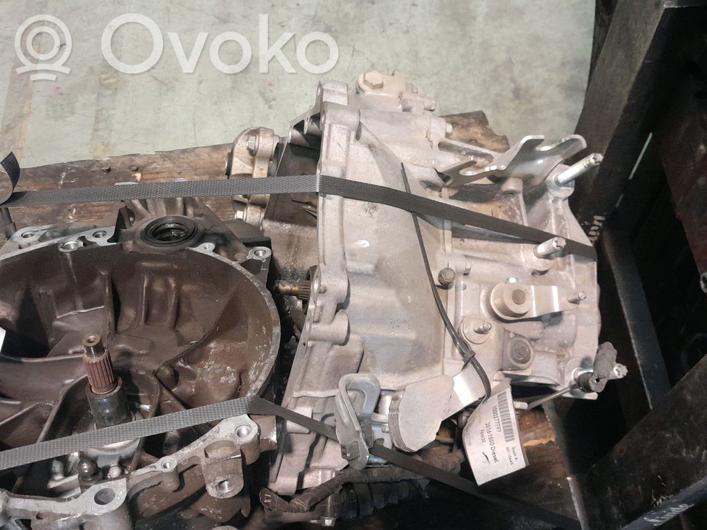 Mazda 2 Scatola del cambio manuale a 5 velocità